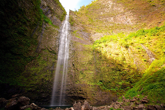 the trail ends in a pool of magic (hanakapi'ai falls)