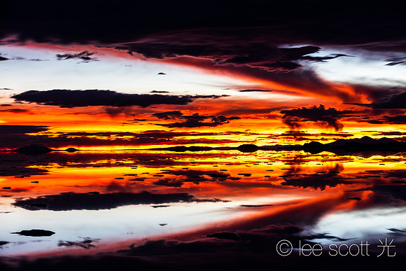 Sunset on the Salar de Uyuni